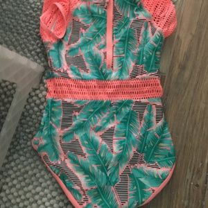 Bathing suit